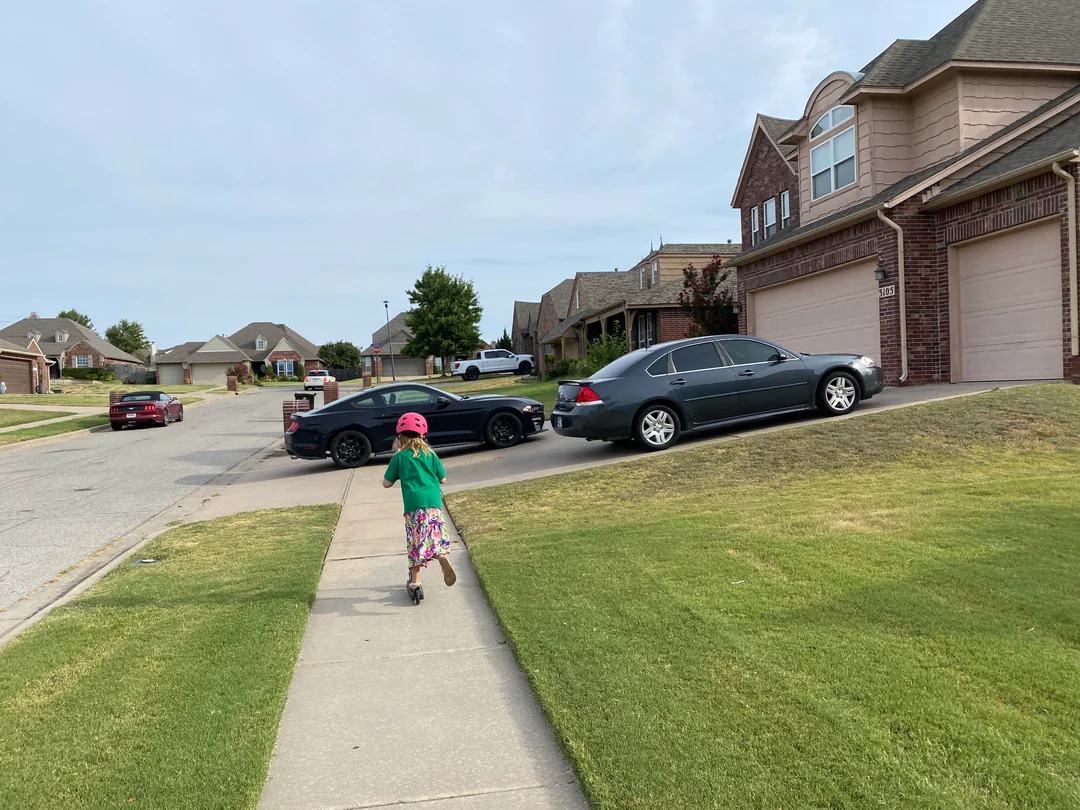 room-to-park-six-cars-in-their-driveway-but-my-neighbor-has-v0-tu4wiyurmonb1