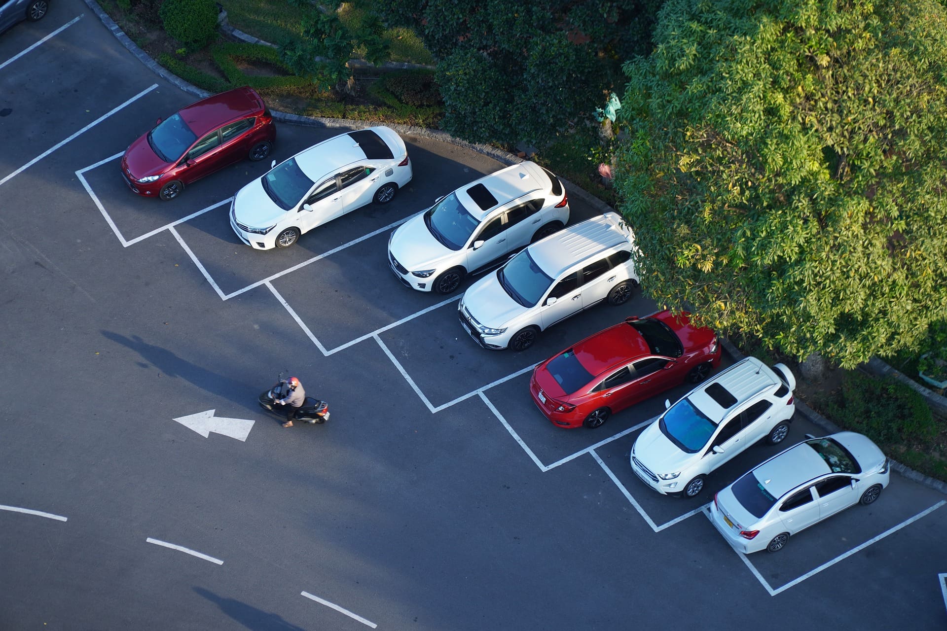 car-8814158_1920